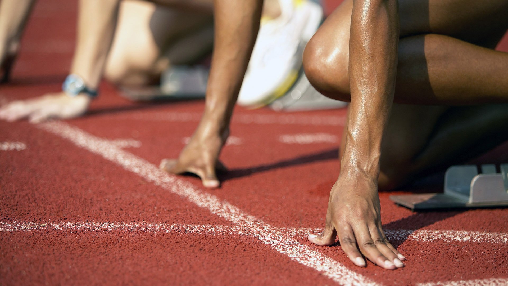 体育品牌市场竞争激烈，体育品牌市场竞争激烈吗