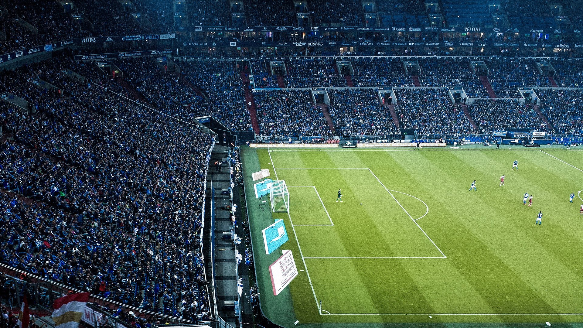 CBA常规赛北京首钢主场2分险胜广东宏远 比赛末段攻守转换决定胜负