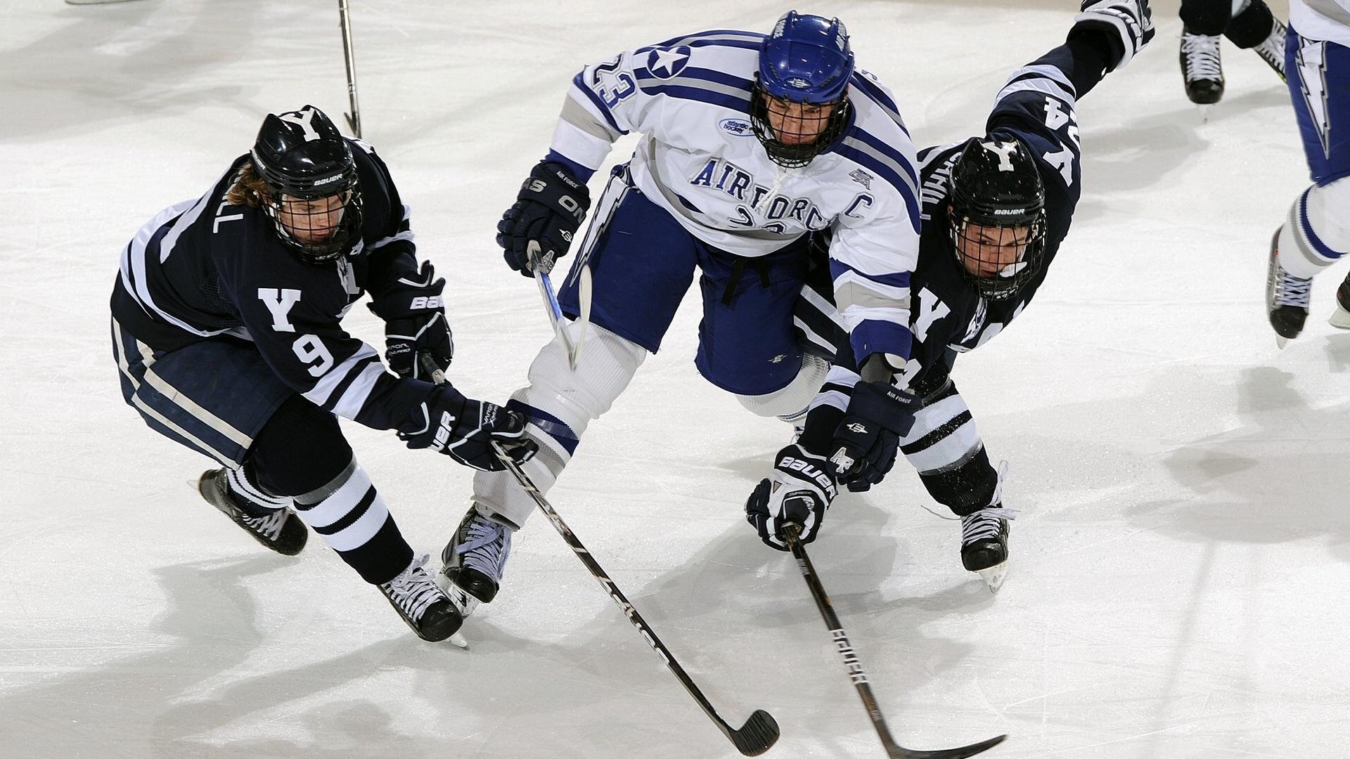 中国马拉松系列赛昆明高原站开跑 选手在滇池畔跑出PB，2020昆明高原半程马拉松赛